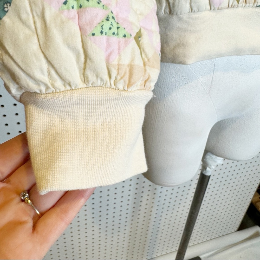 Universal Thread | Women’s Quilted Pullover Sweat… - image 5